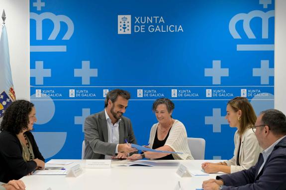 Imagen de la noticia:La Xunta facilita el servicio de transporte adaptado al alumnado de entidades de A Coruña especializadas en la atención a la...