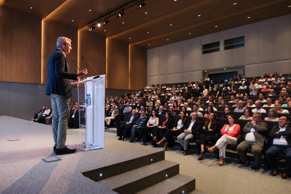 Imaxe 8 de 9 asociada á nova