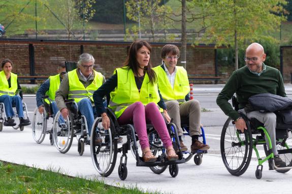 Imaxe da nova:A conselleira Martínez Allegue destaca o compromiso da Xunta coa accesibilidade nas actuacións en materia de infraestruturas e vive...
