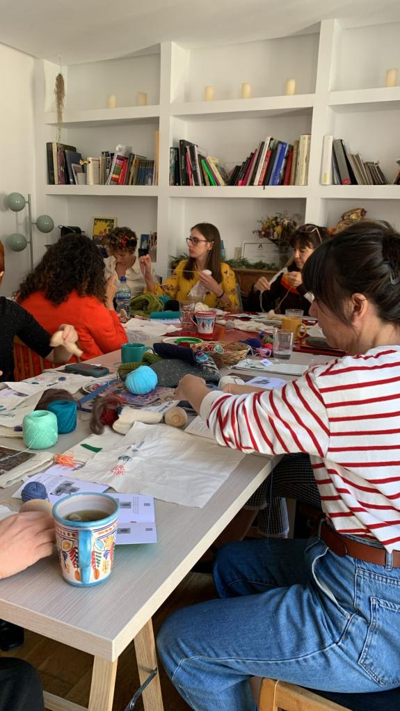 Imagen de la noticia:La Xunta impulsa en Madrid la divulgación de los oficios de la artesanía textil