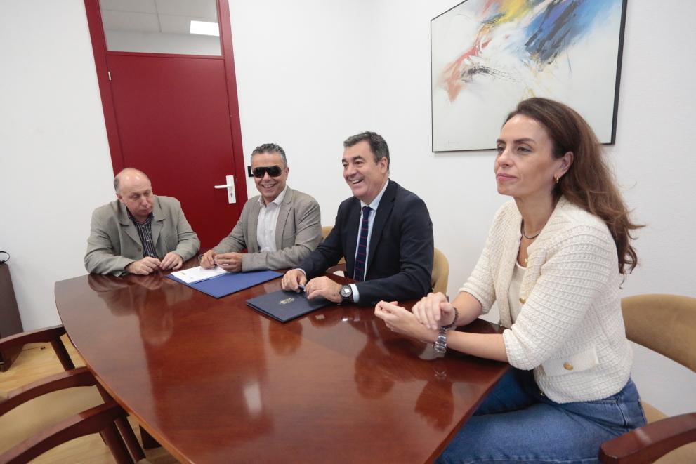 Imaxe 3 de 3 asociada á nova