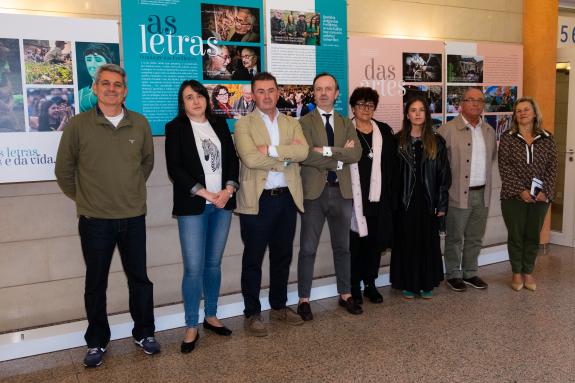 Imaxe da nova:A Xunta acolle unha exposición que pon en valor a aldea do Couto de Ponteceso, na que a Fundación Eduardo Pondal realiza actividade...