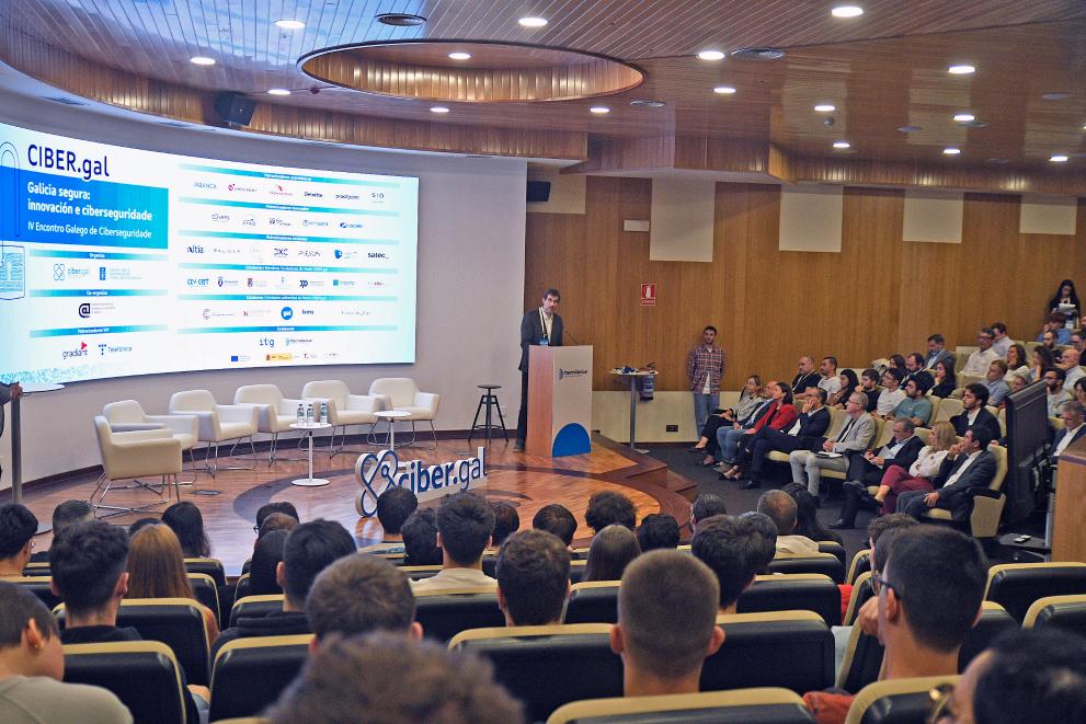 Imaxe 1 de 2 asociada á nova