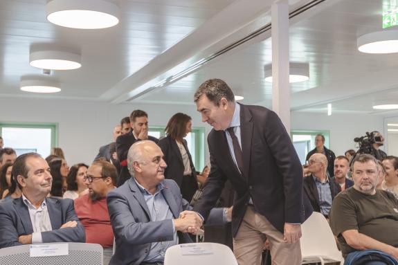 Imagen de la noticia:La FP gallega incorpora la primera herramienta de inteligencia artificial para que los alumnos puedan recrear en el aula sit...