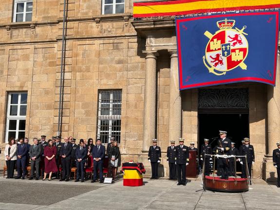 Imaxe da nova:A delegada territorial da Xunta acude á toma de posesión no novo Almirante Xefe do Arsenal de Ferrol