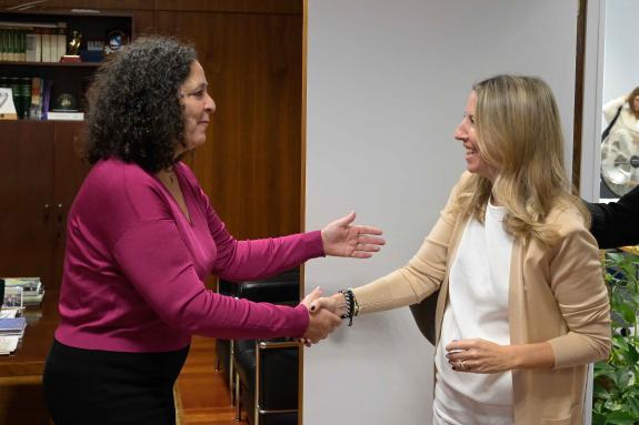 Imaxe da nova:Belén do Campo e a presidenta do Comité Galicia de Unicef reforzan a colaboración para seguir protexendo os dereitos da infancia