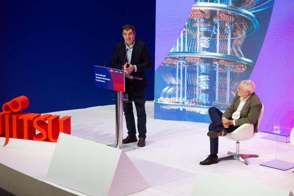 Imagen de la noticia:El conselleiro de Ciencia confía en que el encuentro internacional de computación cuántica tenga retorno en Galicia con nuev...