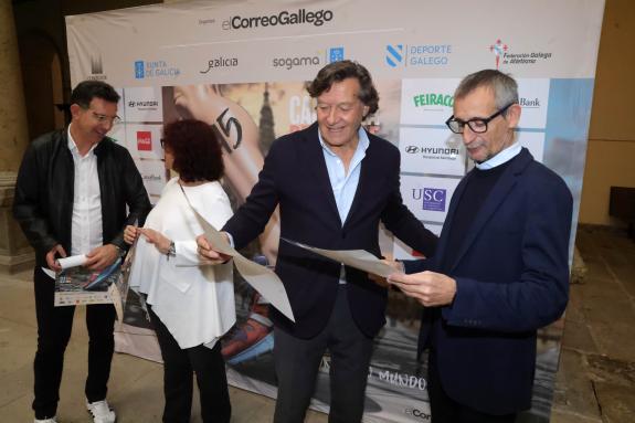 Imaxe da nova:Lete enxalza a Carreira Pedestre Popular de Santiago que, dende 1978, “é o emblema da democratización do deporte para todos e para ...