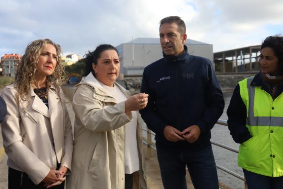 Imaxe da nova:A Xunta inviste 600.000 euros nas obras de dragaxe do porto de Cariño