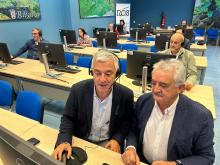 Valentín García acompaña á cativada de Chantada na primeira doazón de voz infantil do ‘Proxecto Nós’