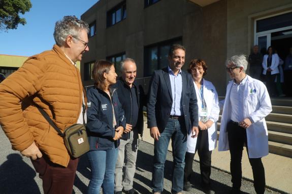 Imaxe da nova:A Xunta e o CETGA retoman a investigación do cultivo en catividade do salmonete de rocha para ampliar o catálogo produtivo da pisci...