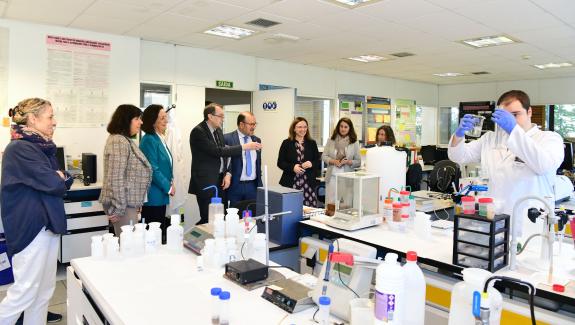 Imagen de la noticia:La Xunta apoya con 1,6 M€ la investigación en tecnologías ambientales de los 109 profesionales del CRETUS tras su incorporac...