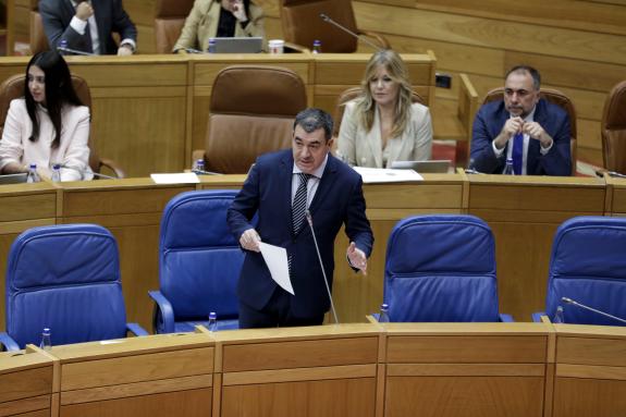 Imaxe da nova:A Xunta reforzou os centros escolares de Vigo cunha trintena de especialistas de atención á diversidade a maiores neste curso, mali...