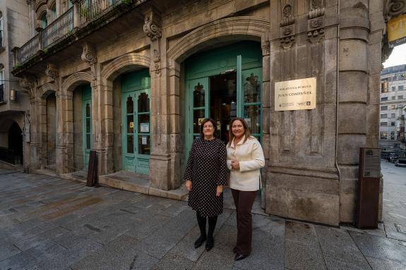 Imaxe da nova:Ana Ortiz presenta as actividades do Día das Bibliotecas na Juan Compañel de Vigo
