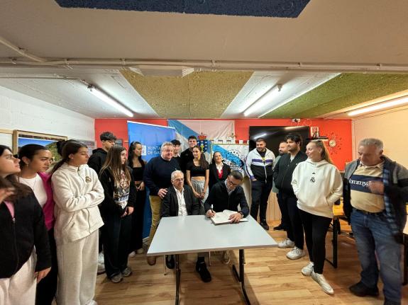 Imaxe da nova:José González destaca o compromiso da Xunta coa comunidade galega en Suíza e realza o traballo das entidades galegas do exterior a ...