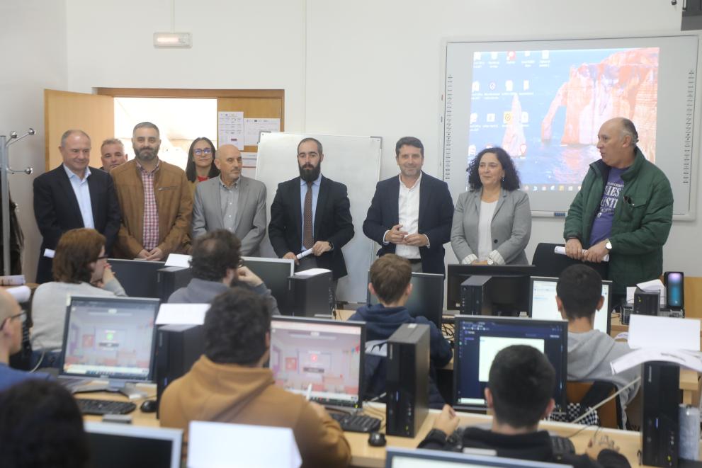 Imaxe 1 de 2 asociada á nova