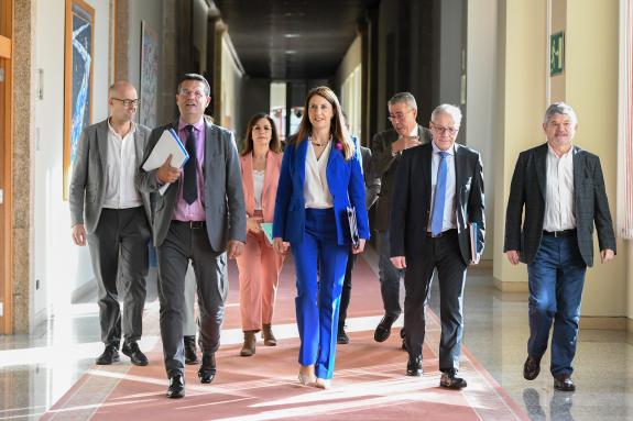 Imaxe da nova:Medio Rural sobe un 3,5% o seu orzamento no 2025 para seguir impulsando a remuda xeracional e o apoio aos produtores, ás infraestru...