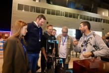 López Campos avoga por unha maior presenza do galego na tecnoloxía de lecer que manexa a mocidade