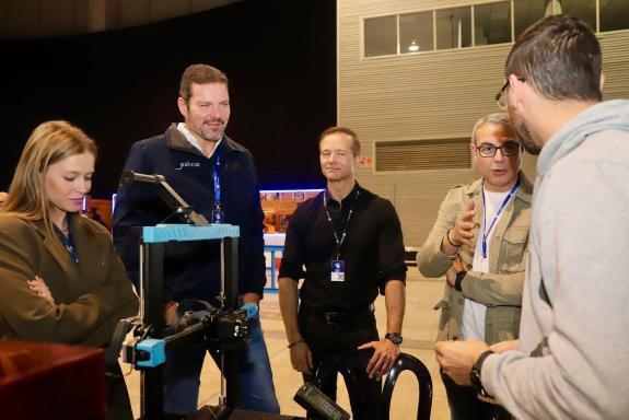 Imaxe da nova:López Campos avoga por unha maior presenza do galego na tecnoloxía de lecer que manexa a mocidade