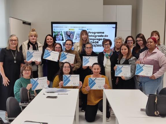 Imaxe da nova:A Xunta destaca o cento de beneficiarios do Programa Integrado de Emprego desenvolvido pola Asociación de familiares de enfermos de...