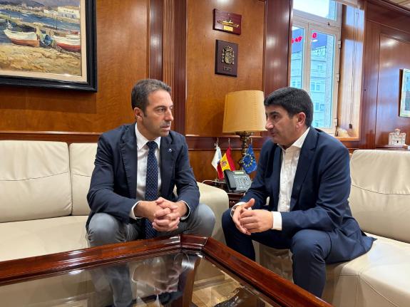 Imaxe da nova:A consellería do Mar traslada ao Goberno central a necesidade de regular a colaboración de Gardacostas de Galicia mediante distinto...