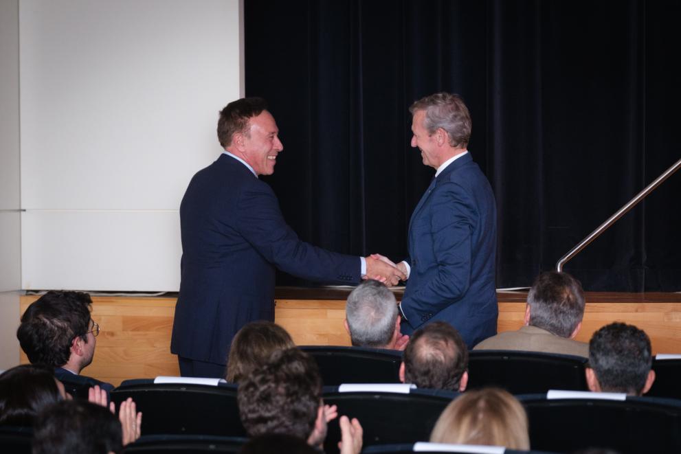 Imaxe 4 de 5 asociada á nova