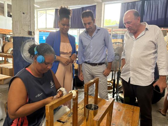 Imaxe da nova:Villares pon en valor a capacidade das empresas galegas asentadas en Cabo Verde para subministrar produtos de alta calidade e único...