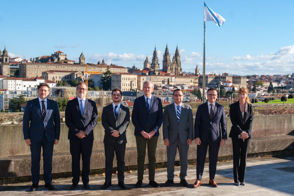 Imaxe 1 de 3 asociada á nova