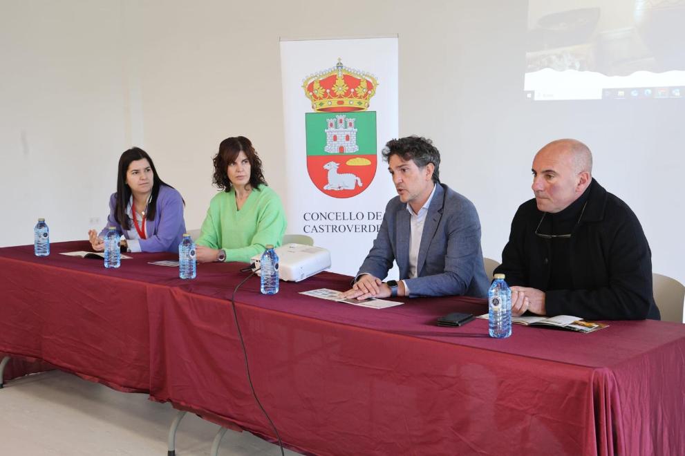 Imaxe 1 de 2 asociada á nova