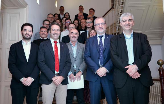 Imaxe da nova:Villares  destaca que Galicia traballa da man do sector da pesca para defender os seus intereses e garantir a soberanía alimentaria