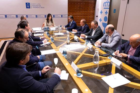 Imaxe da nova:A Xunta e a Federación Galega de Construción alíanse para acadar o obxectivo de duplicar o parque público de vivenda en Galicia