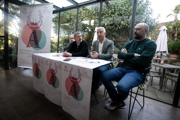 Imagen de la noticia:La Xunta pone en valor la importancia de los vínculos con la lusofonía en la presentación del festival 'aRi(T)mar'