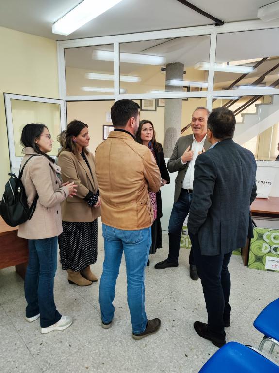 Imaxe da nova:A Xunta subvenciona a catro asociacións de comerciantes do Salnés con 190.000 euros para dinamizar os centros comerciais abertos