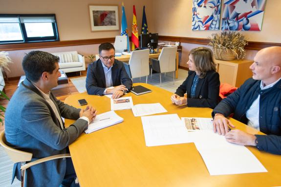 Imagen de la noticia:La Xunta avanza en la colaboración con el Ayuntamiento de Ponteareas para impulsar la nueva plaza de abastos del municipio, ...