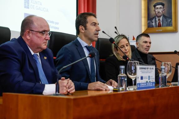 Imaxe da nova:Villares defende maior axilidade e transparencia na negociación das cotas co Reino Unido debido á importancia que ten o caladoiro d...