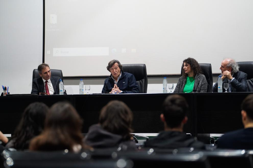 Imaxe 1 de 3 asociada á nova