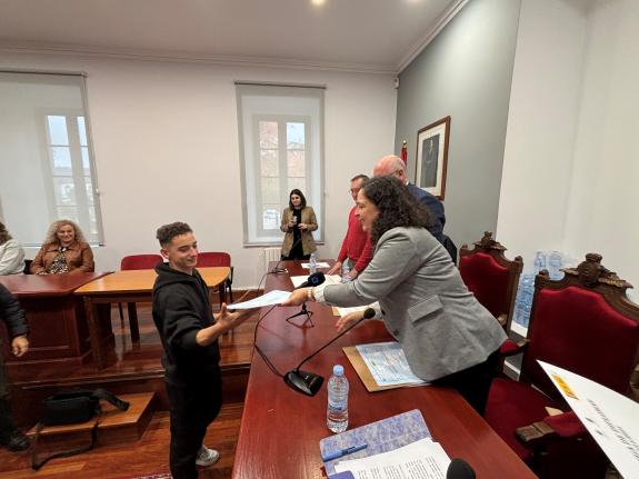 Imaxe da nova:Belén do Campo clausura o obradoiro de emprego de Noia-Lousame no que se formaron a 20 persoas en actividade auxiliares en conserva...