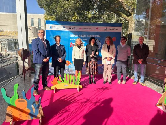 Imaxe da nova:Martina Aneiros anima a promover as vocacions STEM na presentación da XIX First Lego League España que terá lugar o próximo ano en ...