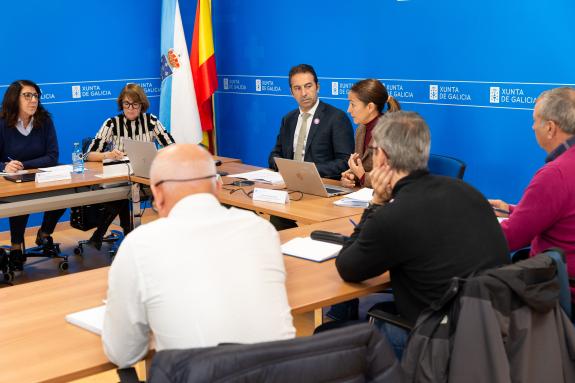 Imagen de la noticia:Villares destaca la regulación de las conocidas 'demasías' en la modificación de la Ley de Cofradías de Pescadores de Galici...