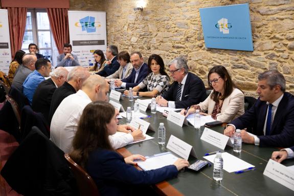 Imaxe da nova:M. Allegue reforza vínculos co empresariado galego para o desenvolvemento de vivenda e infraestruturas na comunidade