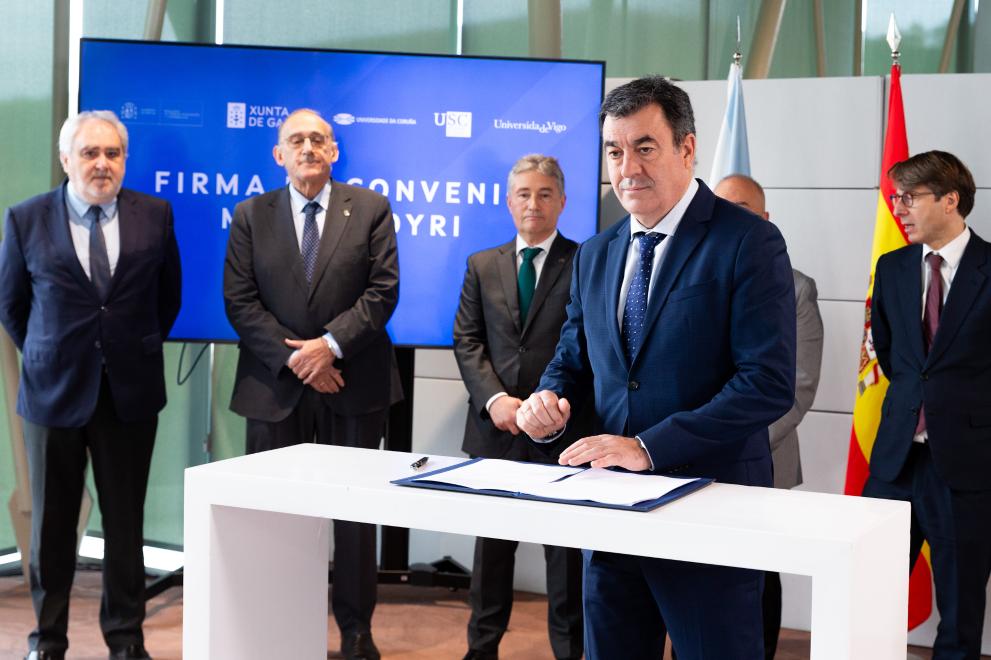 Imaxe 4 de 5 asociada á nova