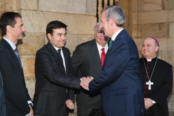 Imaxe da nova:Rueda visita o ‘Belén máis rural’ en Santiago posto en marcha pola cooperativa CLUN e o grupo Ecoener