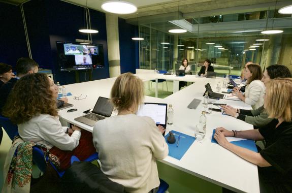 Imagen de la noticia:La Xunta recoge las aportaciones de un comité de expertos para el nuevo Plan gallego de investigación e innovación 2025-2027