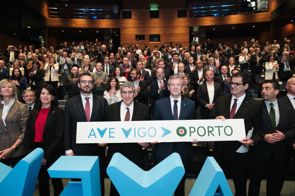 Imaxe 1 de 12 asociada á nova