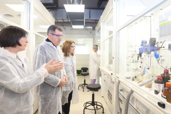 Imagen de la noticia:La Xunta destaca que el liderazgo de GalChimia demuestra la capacidad de las empresas gallegas en I+D+i