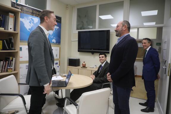 Imagen de la noticia:Nueve directivos de hoteles de cinco estrellas de Marriott buscan talento en el Centro Superior de Hostelería de Galicia