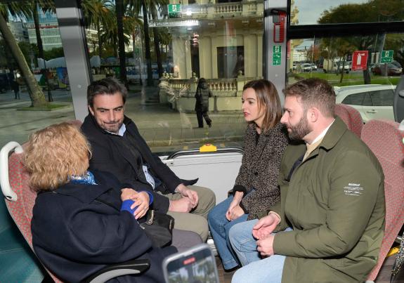 Imagen de la noticia:La Xunta mantendrá las bonificaciones autonómicas en el transporte interurbano en 2025 con independencia de lo que decida el...