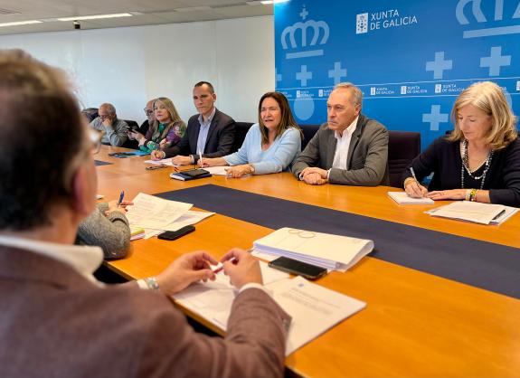 Imagen de la noticia:Ana Ortiz e Agustín Reguera celebran en Vigo a comisión territorial de coordinación das delegacións