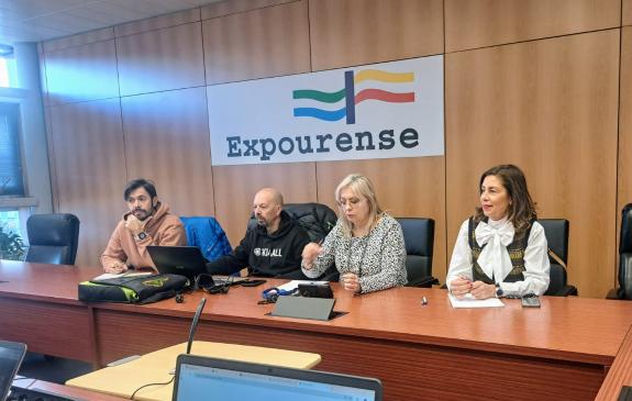 Imagen de la noticia:Galicia lidera un ano máis as candidaturas á bandeira Sendeiro Azul para 2025, con 55 rutas aspirantes