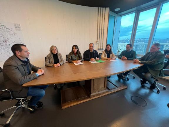 Imagen de la noticia:Junta y Ayuntamiento de Lalín evalúan emplazamientos y empresas interesadas en crear una zona de aceleración de suelo indust...